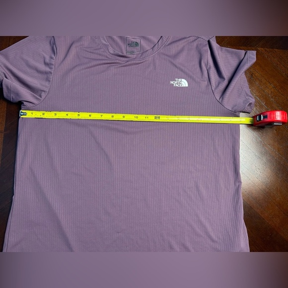 The North Face Women's Lilac Short Sleeve Tee - Picture 4 of 8